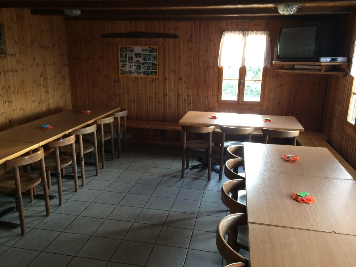 Gruppenhaus Im Walliser Alpstyle Rosswald Luaran gambar