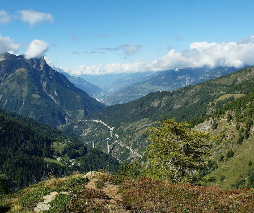 Gruppenhaus Im Walliser Alpstyle Rosswald Luaran gambar